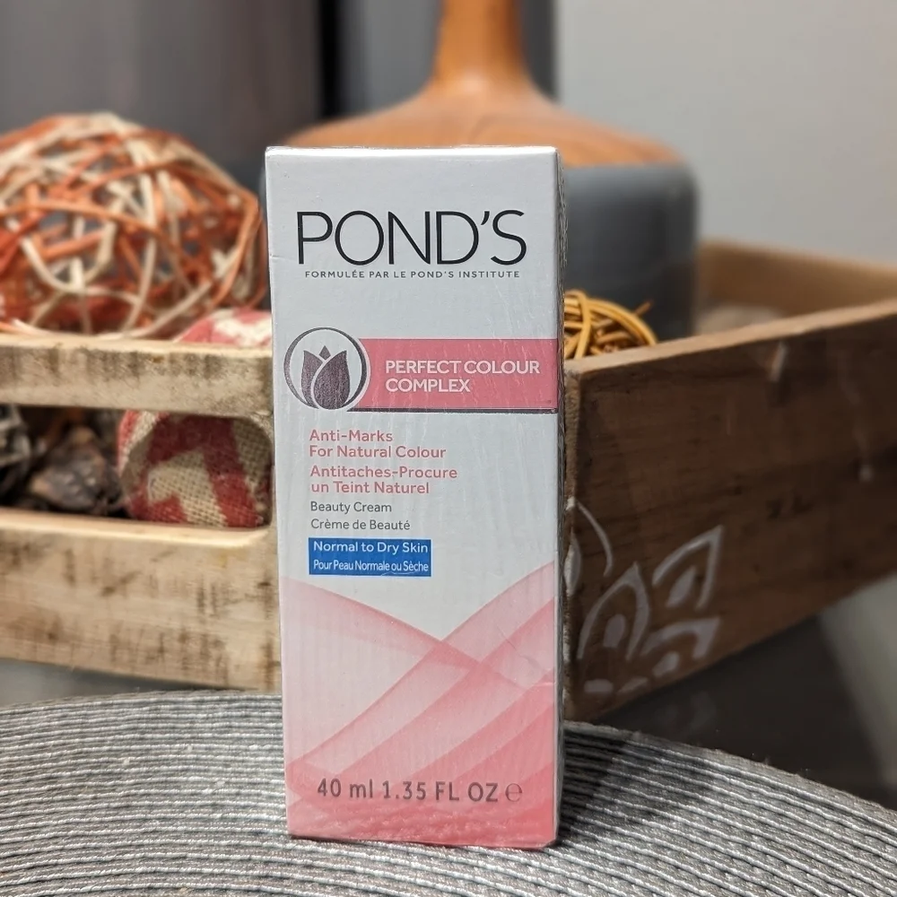 Ponds Perfect Colour Face Beauty Cream, 1.35 OZ